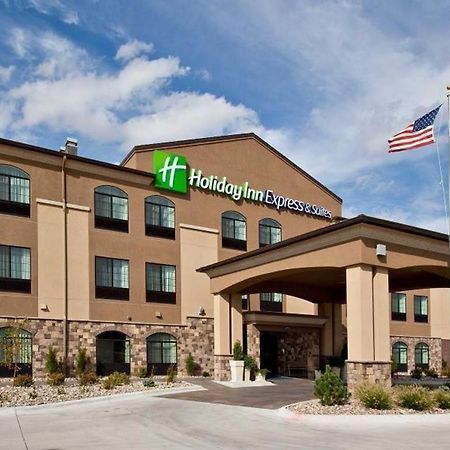 Holiday Inn Express Hotel & Suites Grand Island By Ihg Dış mekan fotoğraf