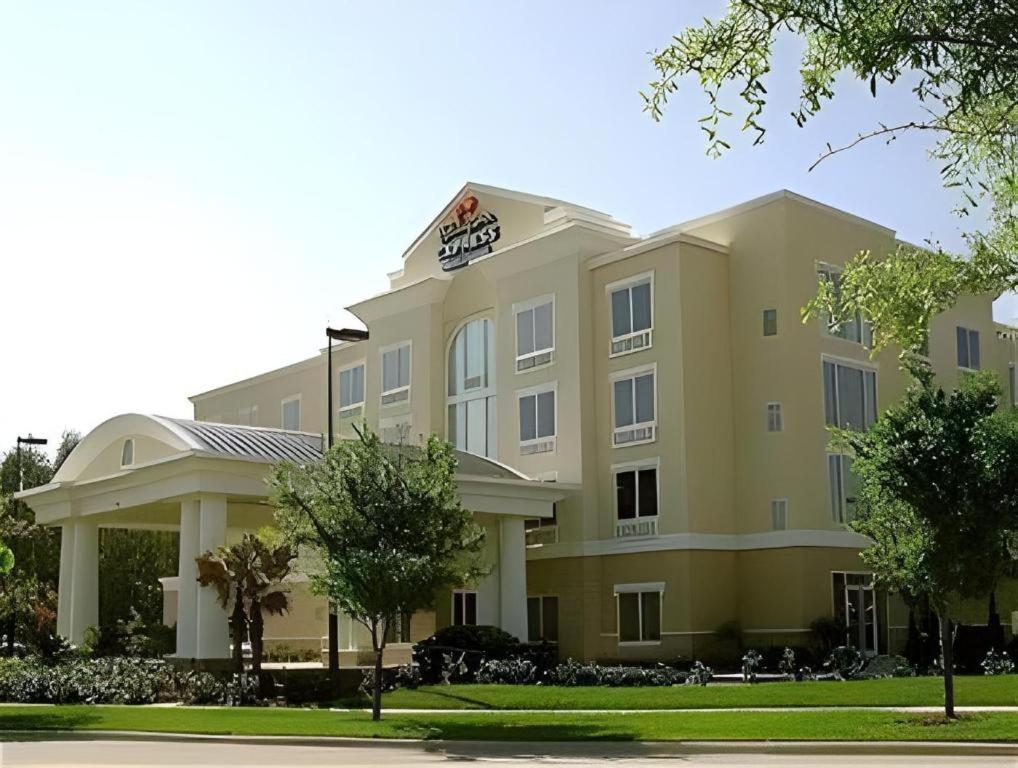 Holiday Inn Express Hotel & Suites Grand Island By Ihg Dış mekan fotoğraf