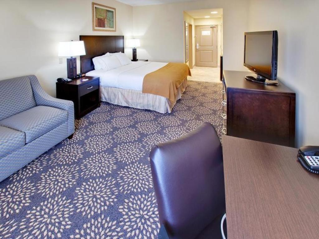 Holiday Inn Express Hotel & Suites Grand Island By Ihg Dış mekan fotoğraf