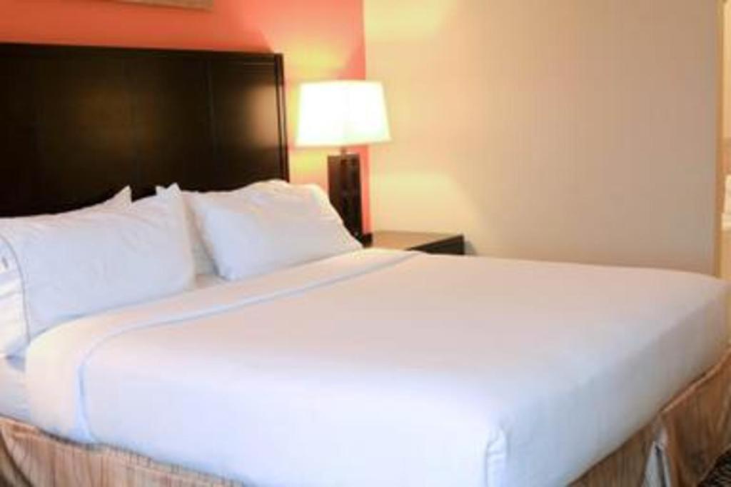 Holiday Inn Express Hotel & Suites Grand Island By Ihg Dış mekan fotoğraf