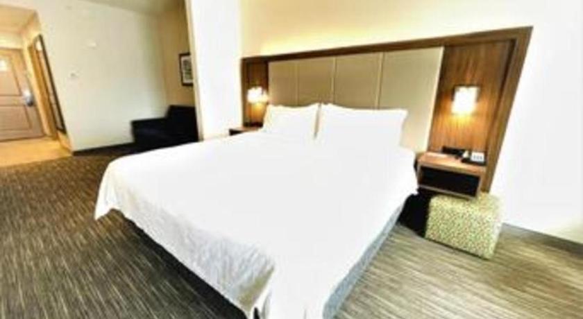 Holiday Inn Express Hotel & Suites Grand Island By Ihg Dış mekan fotoğraf
